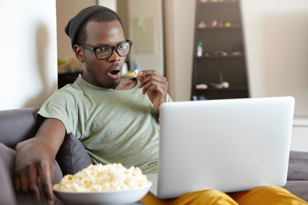 How to Write a Movie Review: Become a Movie Reviewer at Home